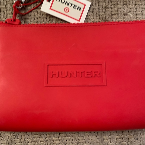 Hunter - Picture 2 of 5